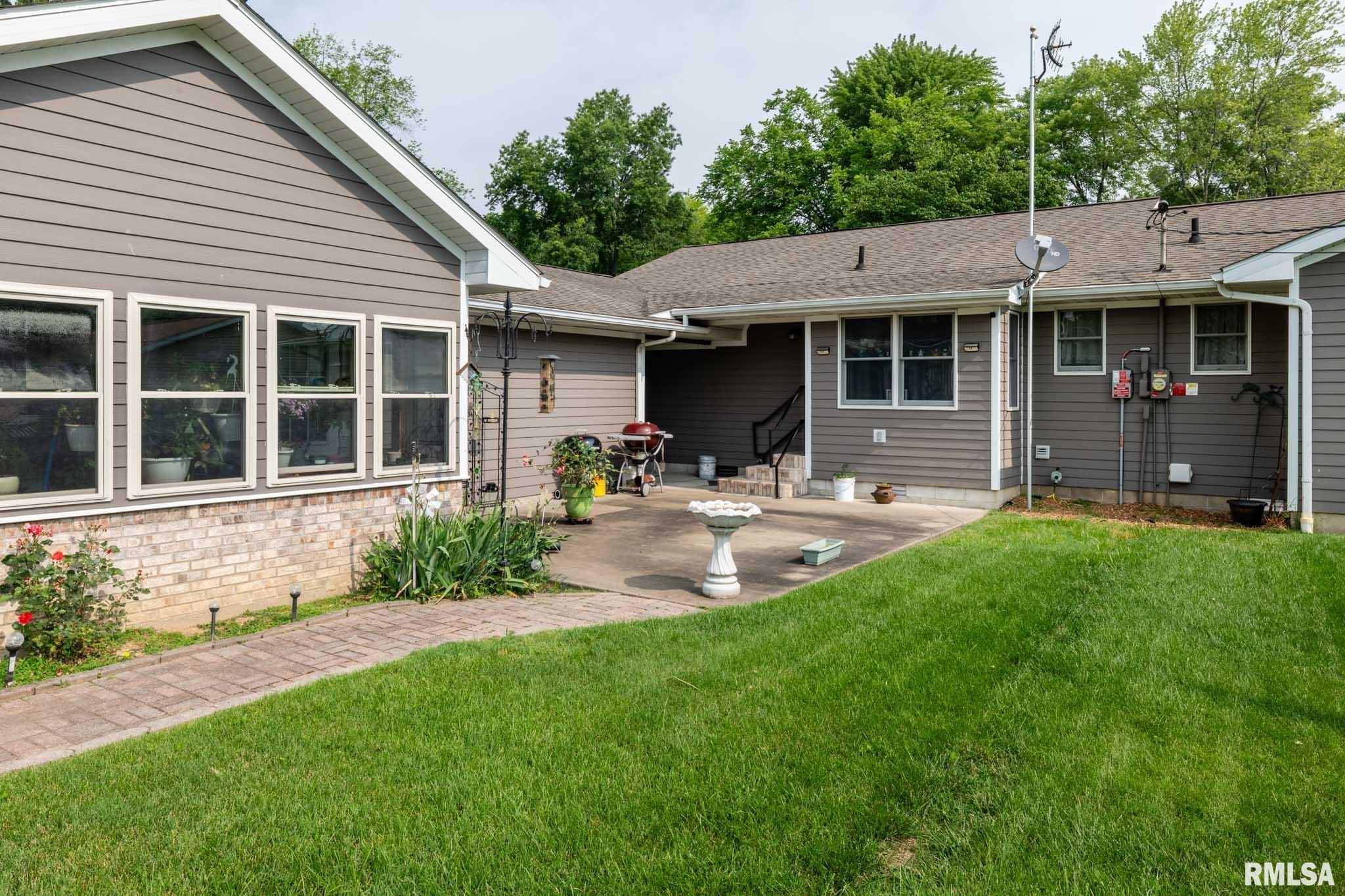 408 West Flora Street Valier, IL 62891 - Photo 27 of 33 Gallery Image 27
