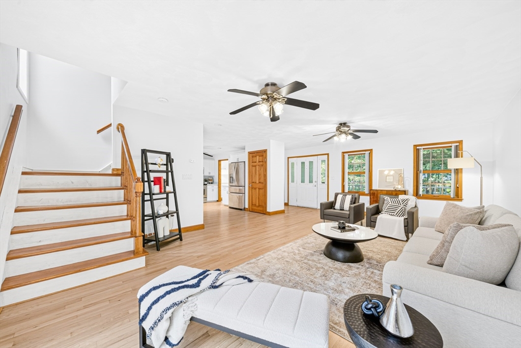 35 Brentwood Road Woburn, MA 01801 - Photo 7 of 42