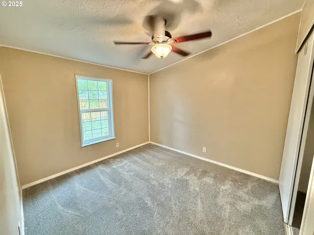 $229,900 | 1282 3rd Street, Unit 37, Lafayette, OR 97127