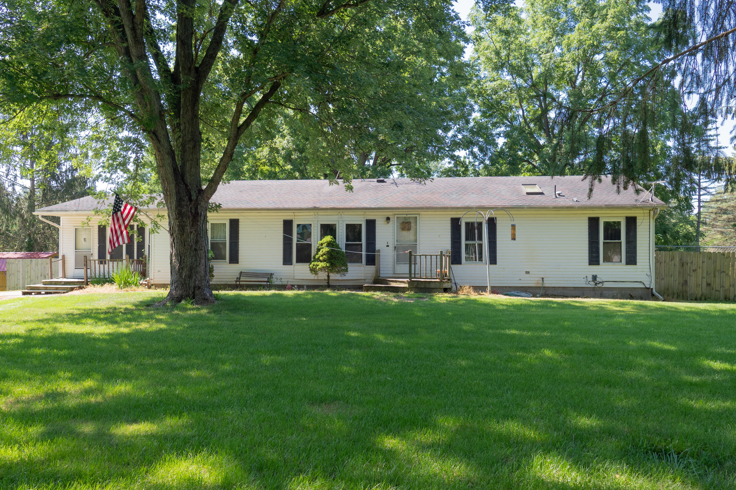 421 Clinton Street Mendon, MI 49072 - Photo 1 of 31 421 Clinton St-101