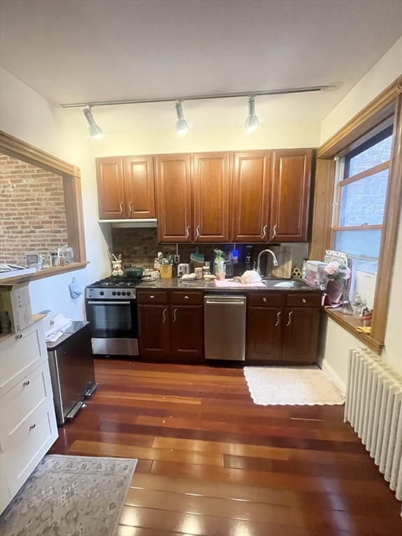 59 Myrtle Street, Unit 5 Boston, MA 02114 - Photo 10 of 19