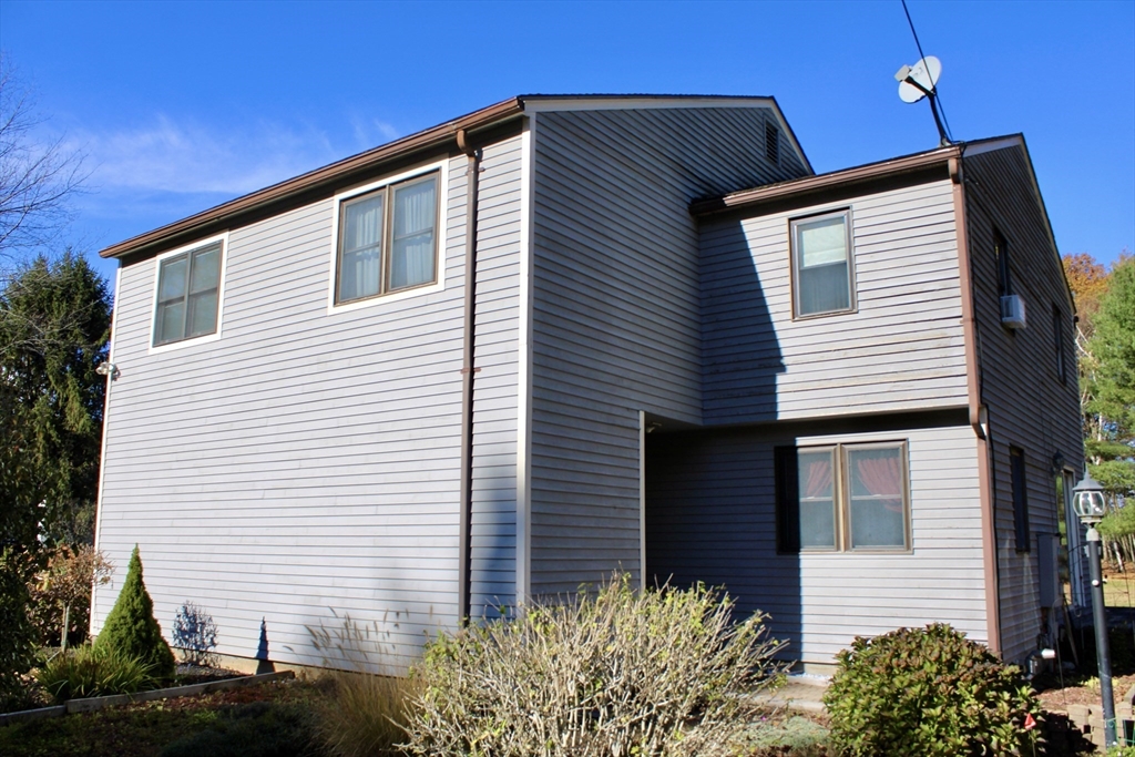 122 Sand Gully Road, Unit B Sudbury, MA 01776 - Photo 2 of 20 Gallery Image 2