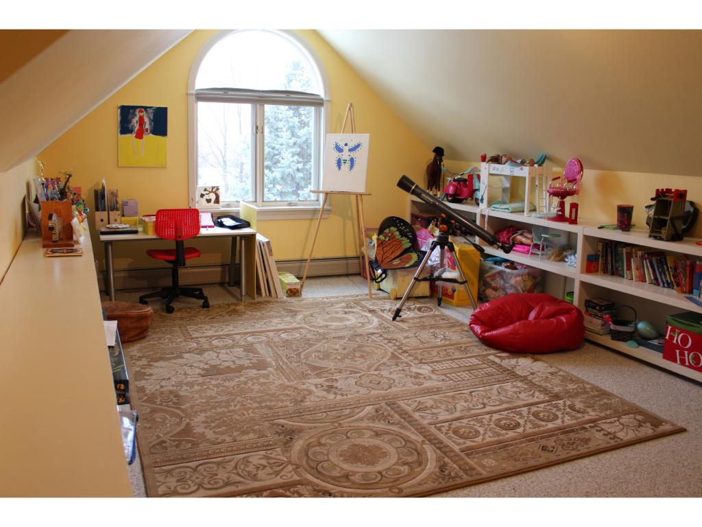 8 Deerfield Road South Burlington, VT 05403 - Photo 22 of 36 Gallery Image 22