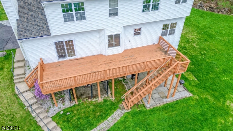 14 Thomas Road Lafayette, NJ 07848 - Photo 13 of 44