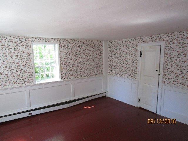 46 Main Street Brewster, MA 02631 - Photo 15 of 19 en empty room with windows