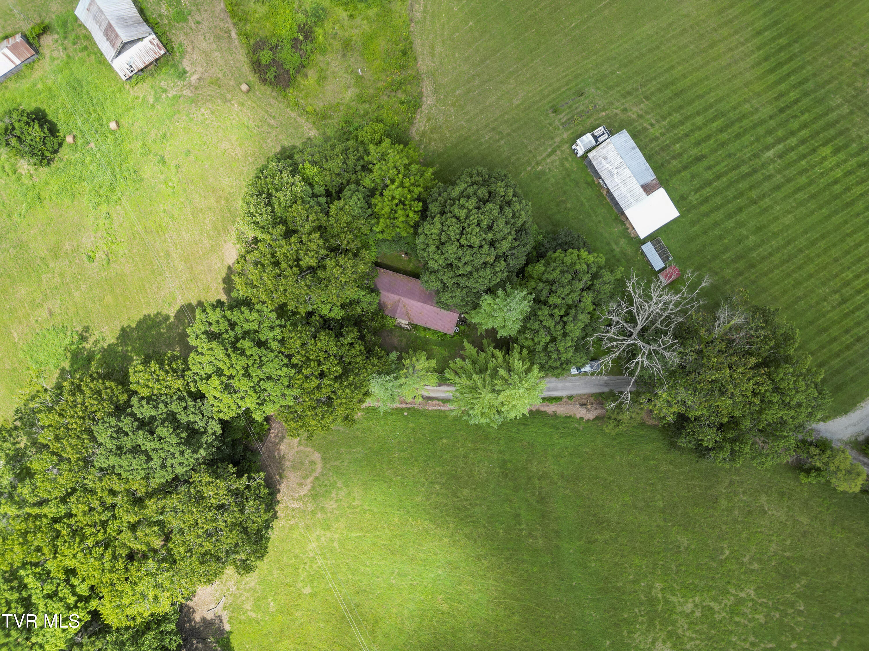 55 Short Limestone, TN 37681 - Photo 3 of 24 DJI_0304