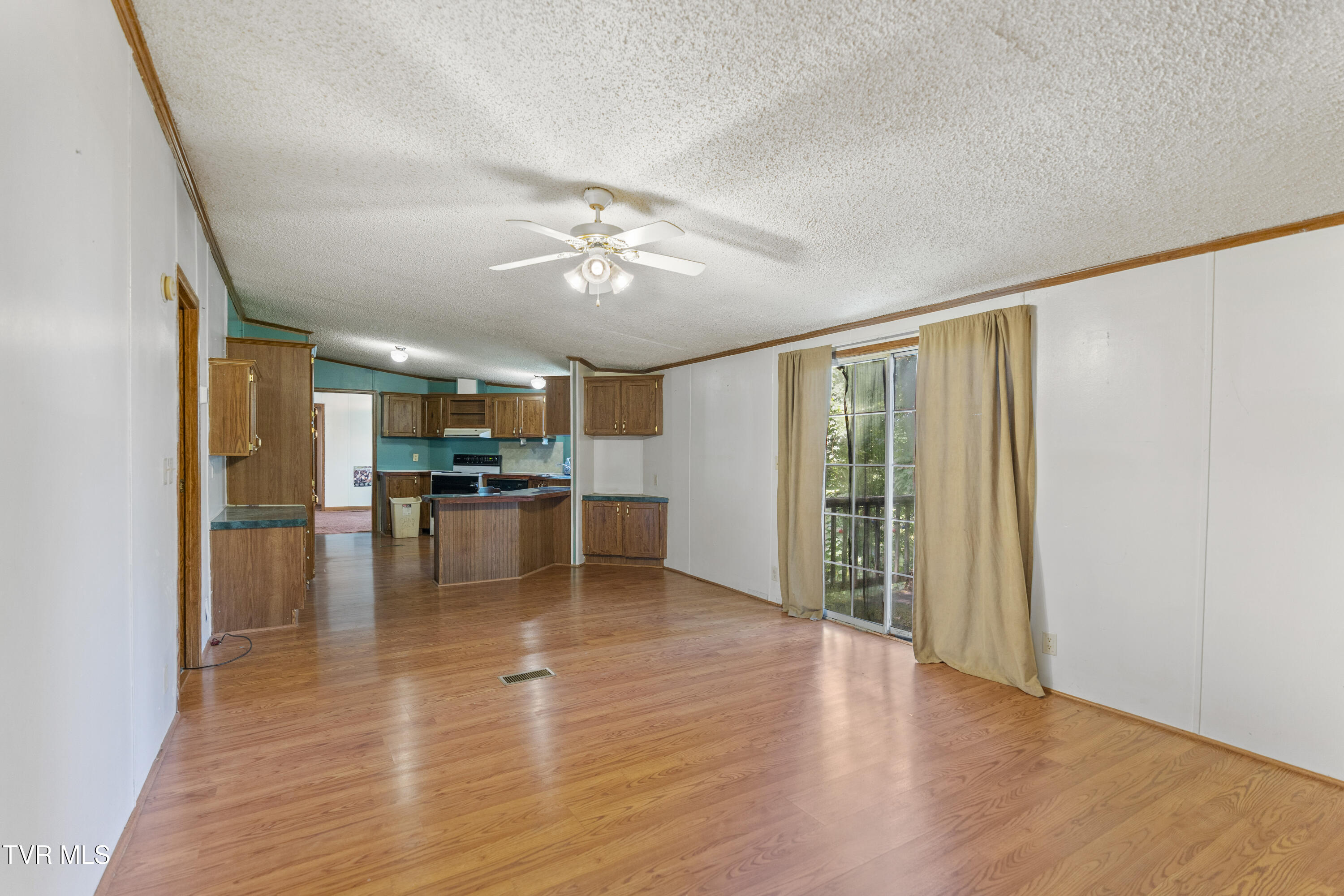 55 Short Limestone, TN 37681 - Photo 4 of 24 DSC08669