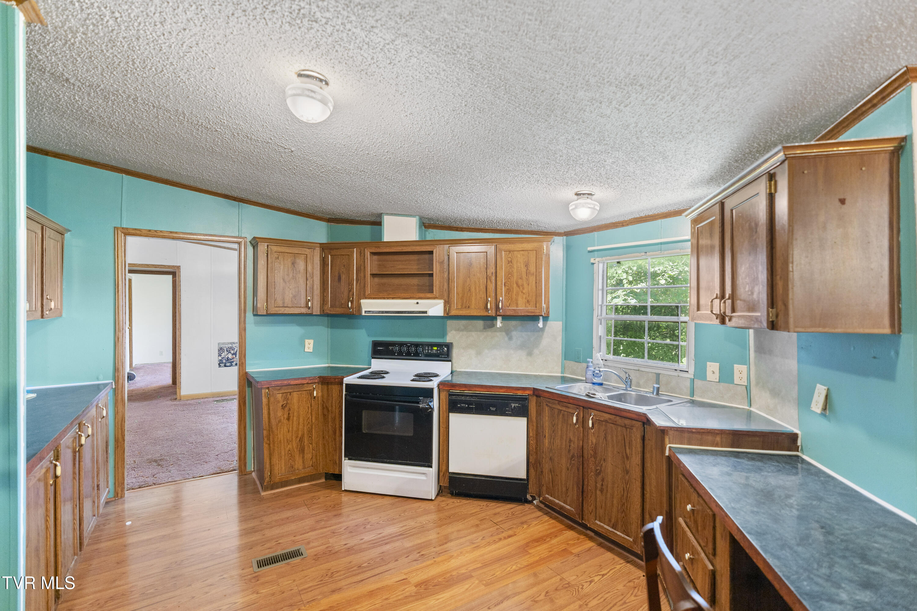 55 Short Limestone, TN 37681 - Photo 10 of 24 DSC08687