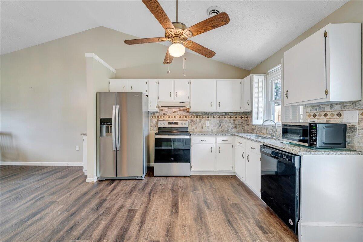 1333 Thomason Road Southeast Roanoke, VA 24014 - Photo 21 of 58 13-MIB08781