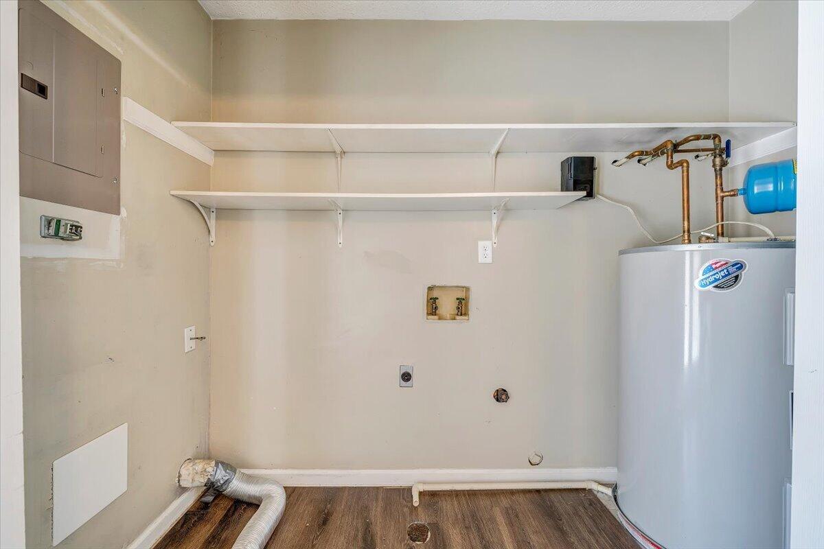 1333 Thomason Road Southeast Roanoke, VA 24014 - Photo 23 of 58 16-MIB08802