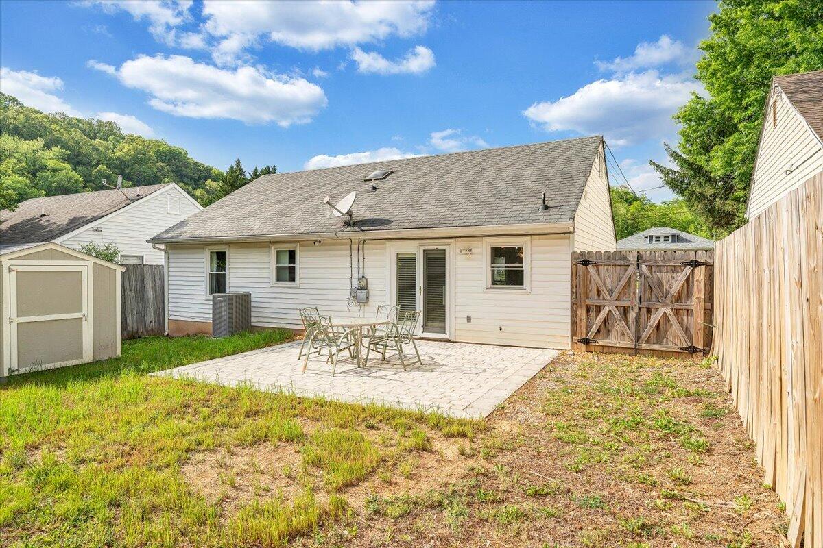 1333 Thomason Road Southeast Roanoke, VA 24014 - Photo 35 of 58 35-MIB08856