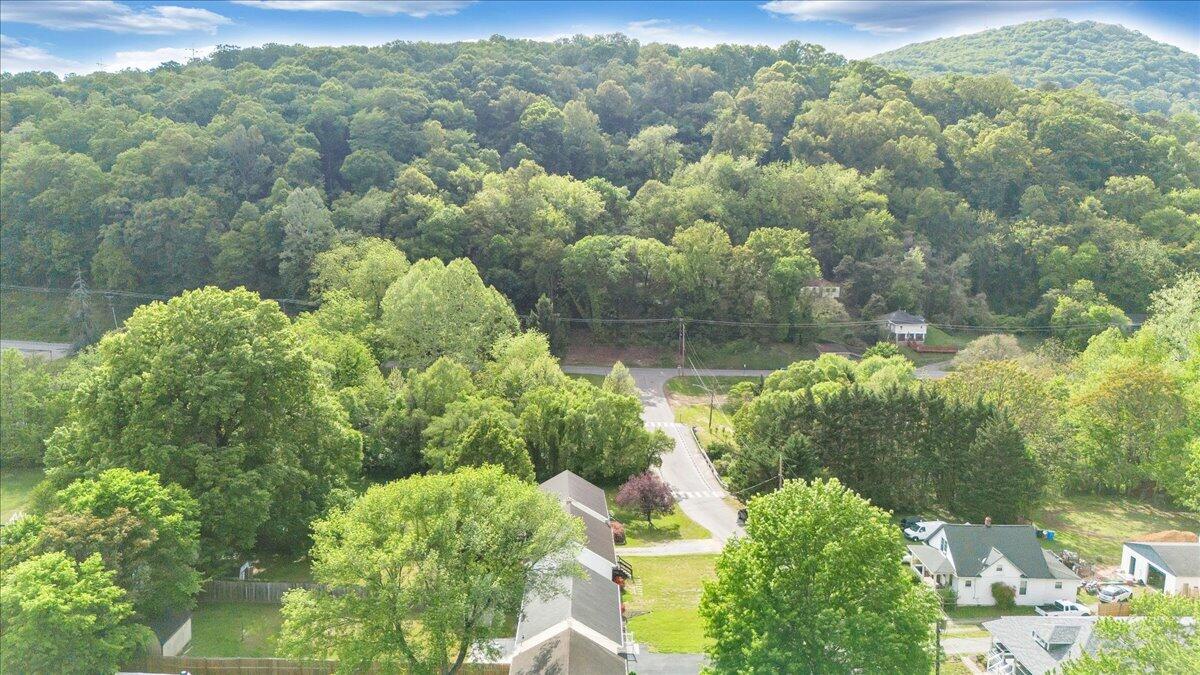 1333 Thomason Road Southeast Roanoke, VA 24014 - Photo 52 of 58 52-DJI_20260428170425_0009_D
