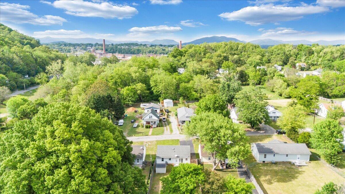 1333 Thomason Road Southeast Roanoke, VA 24014 - Photo 56 of 58 56-DJI_20260428170500_0012_D
