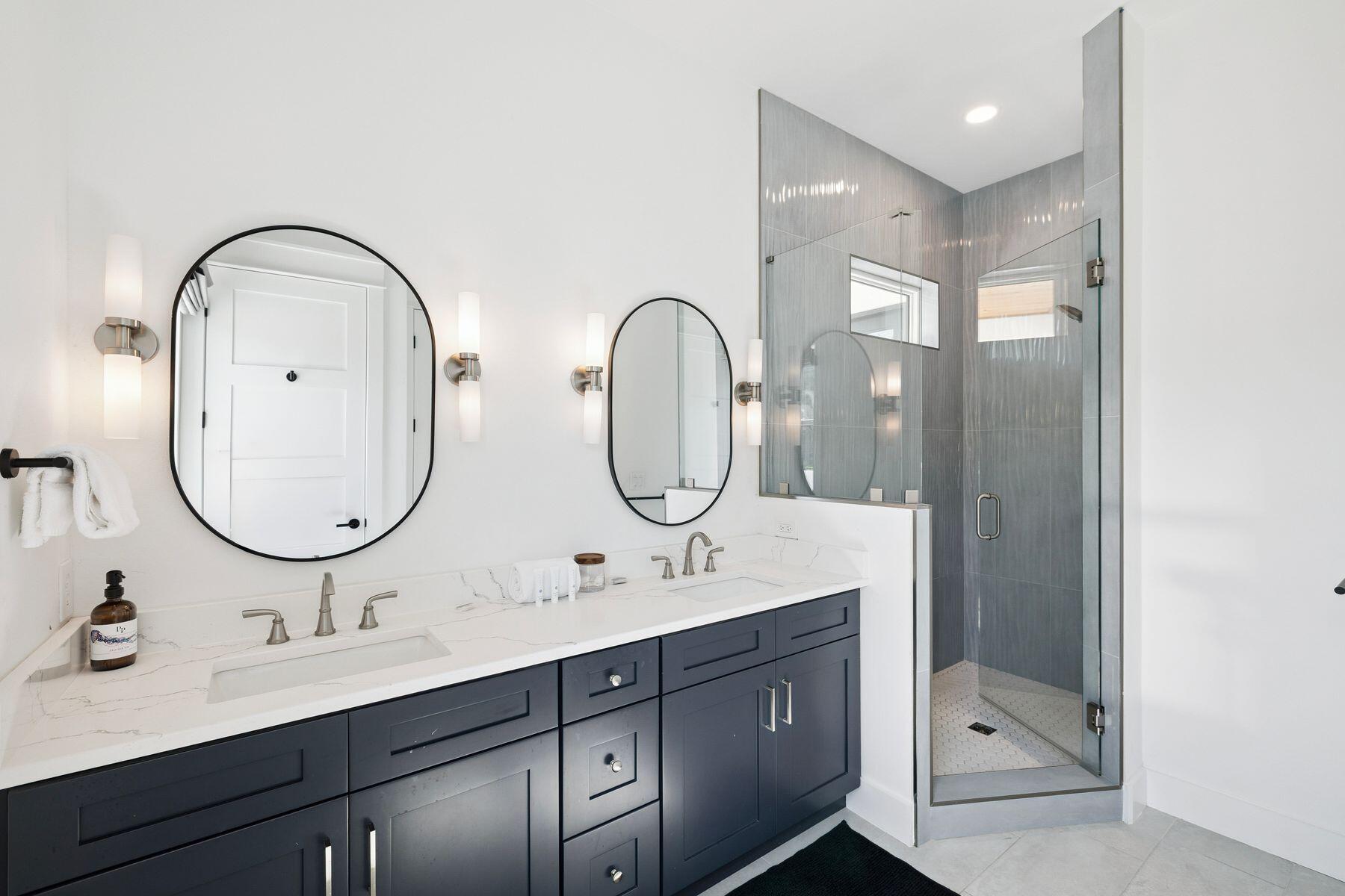 58 Santa Clara Street Santa Rosa Beach, FL 32459 - Photo 16 of 49 a bathroom with 2 sink and a mirror