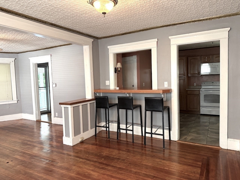 26 Byron Street Springfield, MA 01109 - Photo 12 of 41