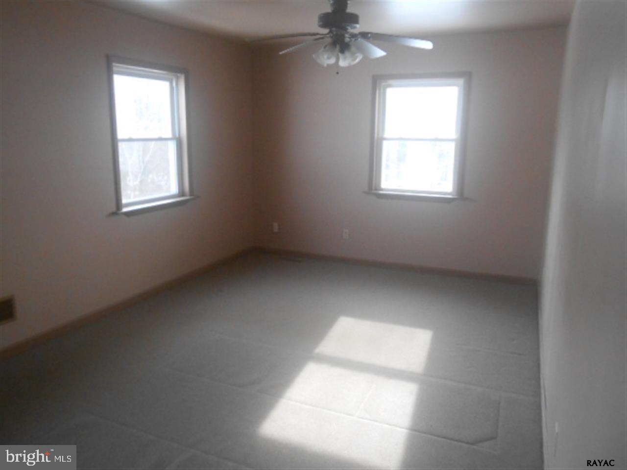 7248 Century Farms Road Felton, PA 17322 - Photo 9 of 11 Gallery Image 9