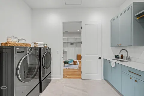 $1,075,000 | 6412 A Premier Drive, Nashville, TN 37209