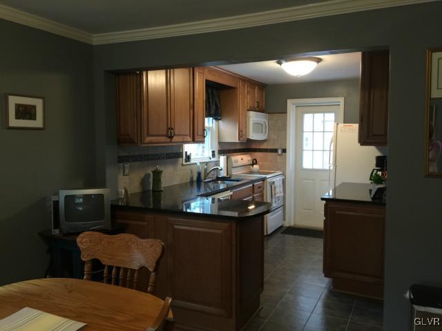 2602 Winston Road Bethlehem, PA 18017 - Photo 10 of 24 Gallery Image 10