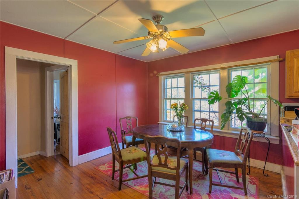 139 Martin Branch Road Leicester, NC 28748 - Photo 5 of 20 Gallery Image 5