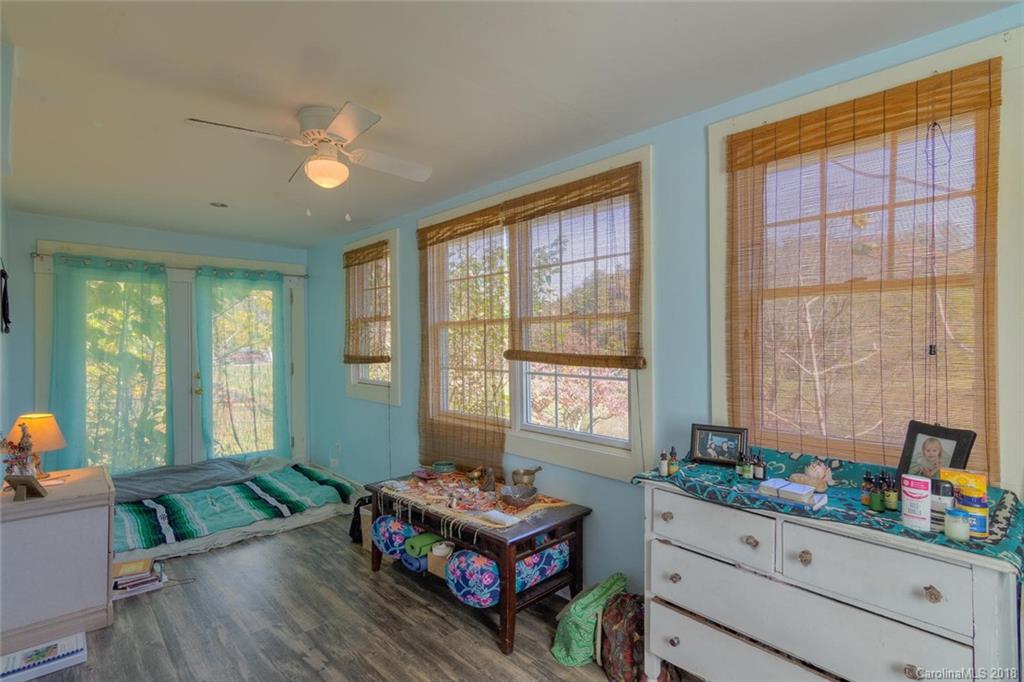 139 Martin Branch Road Leicester, NC 28748 - Photo 7 of 20 Gallery Image 7
