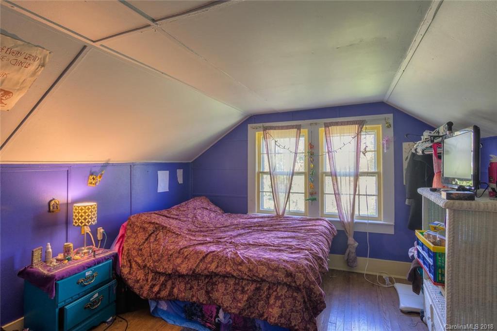 139 Martin Branch Road Leicester, NC 28748 - Photo 10 of 20 Gallery Image 10