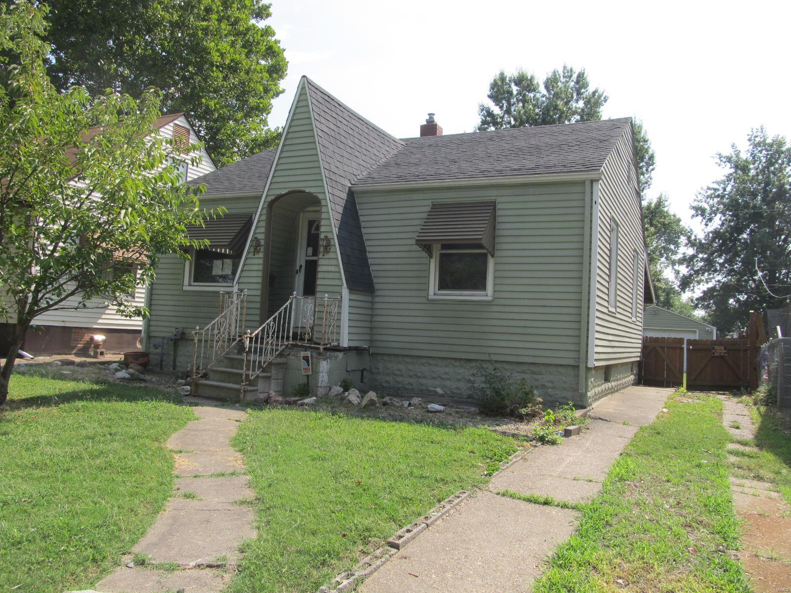 2872 Ralph Street Granite City, IL 62040 - Photo 2 of 12 Gallery Image 2