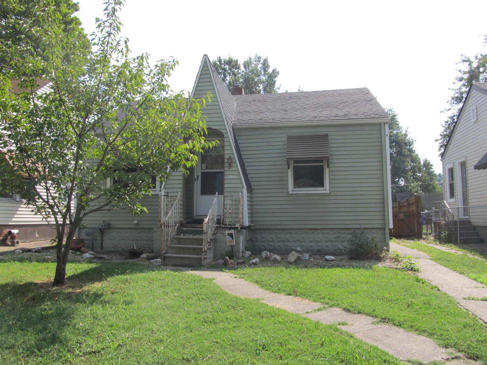 2872 Ralph Street Granite City, IL 62040 - Photo 3 of 12 Gallery Image 3
