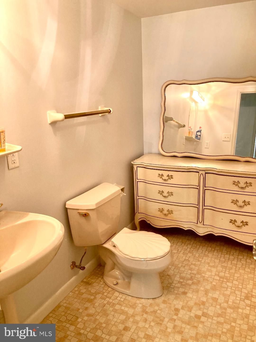 10 Chase Hall Dover, DE 19904 - Photo 17 of 18 1/2 bath