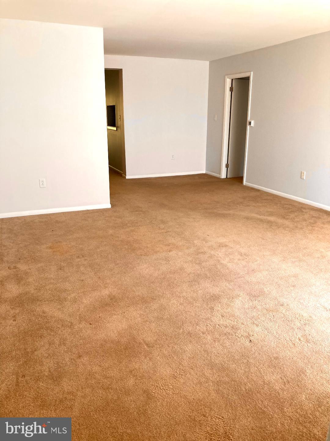 10 Chase Hall Dover, DE 19904 - Photo 3 of 18 large living room area