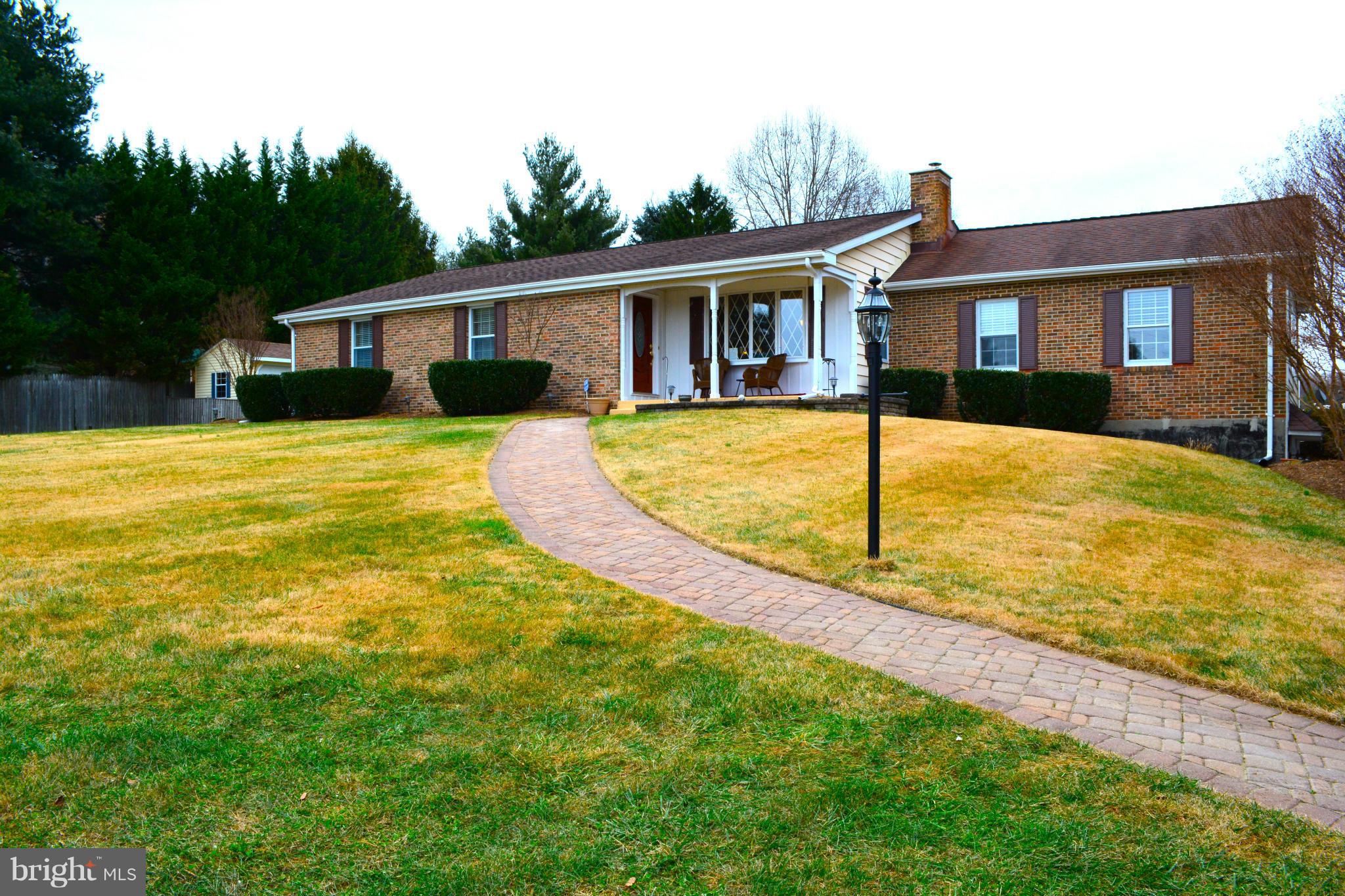 27817 Barnes Road Damascus, MD 20872 - Photo 1 of 30 Exterior (Front)