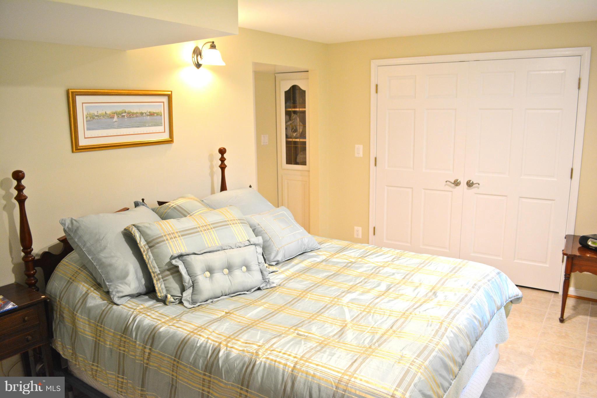 27817 Barnes Road Damascus, MD 20872 - Photo 18 of 30 Bedroom