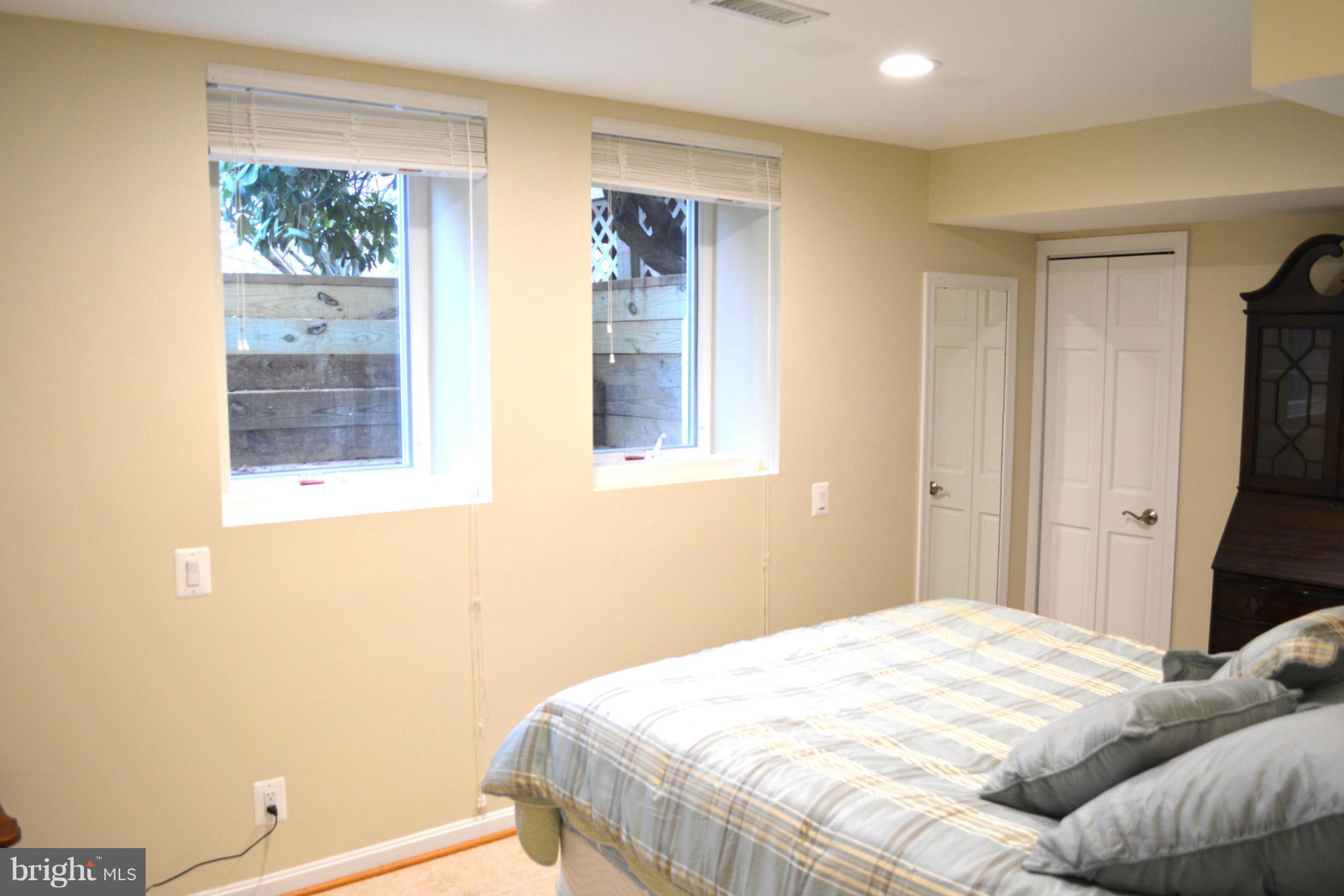 27817 Barnes Road Damascus, MD 20872 - Photo 22 of 30 Bedroom