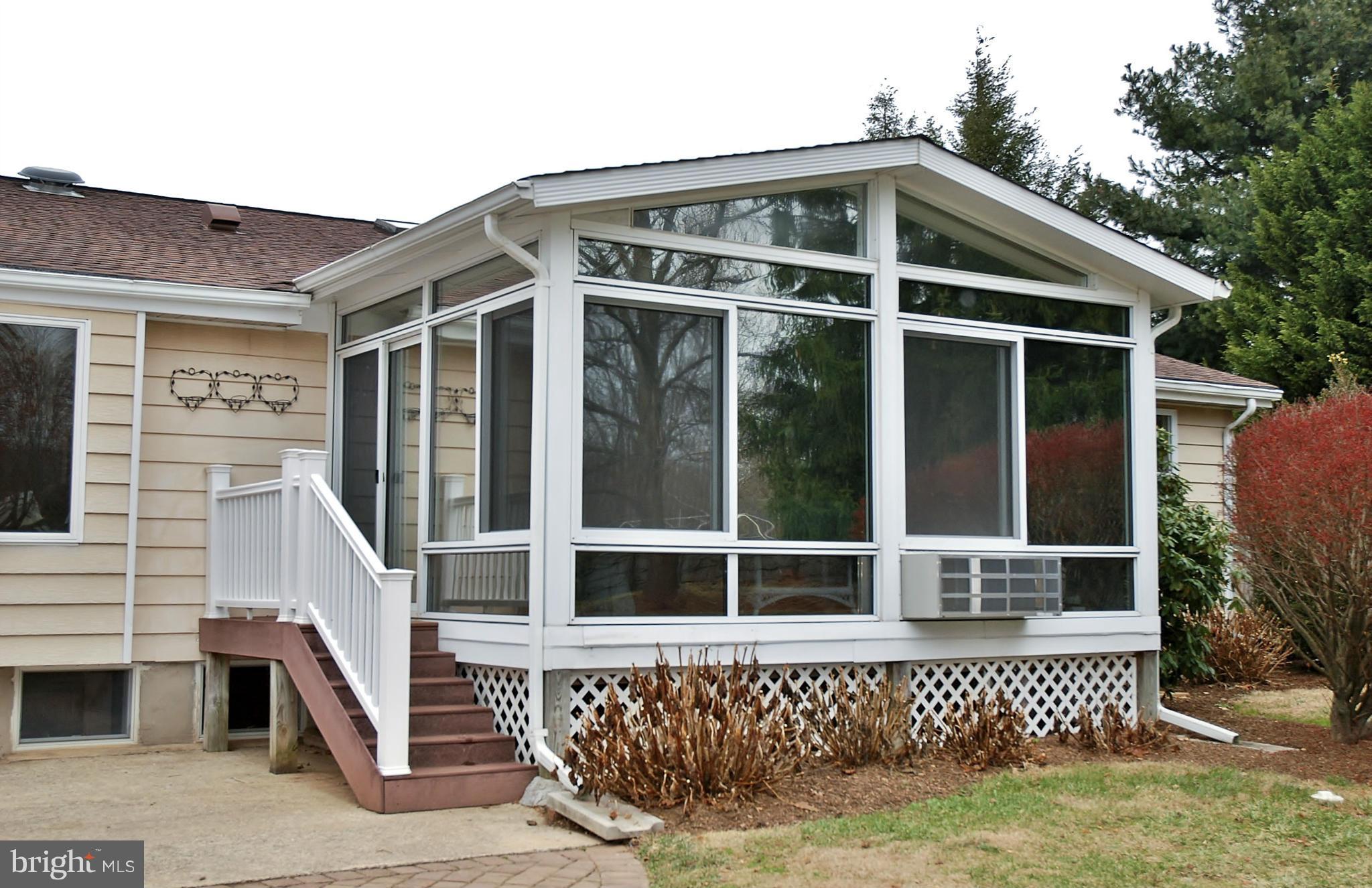 27817 Barnes Road Damascus, MD 20872 - Photo 26 of 30 Exterior (Rear)