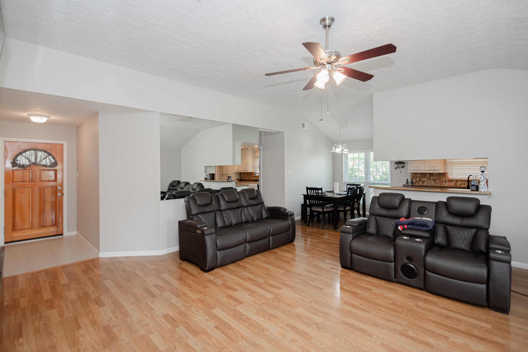 2905 Hamm Road Pearland, TX 77581 - Photo 5 of 17