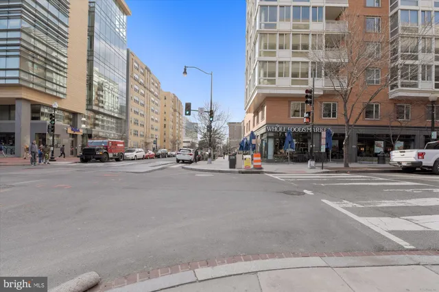 $2,500 | 950 25th Street Northwest, Unit 509N, Washington, DC 20037