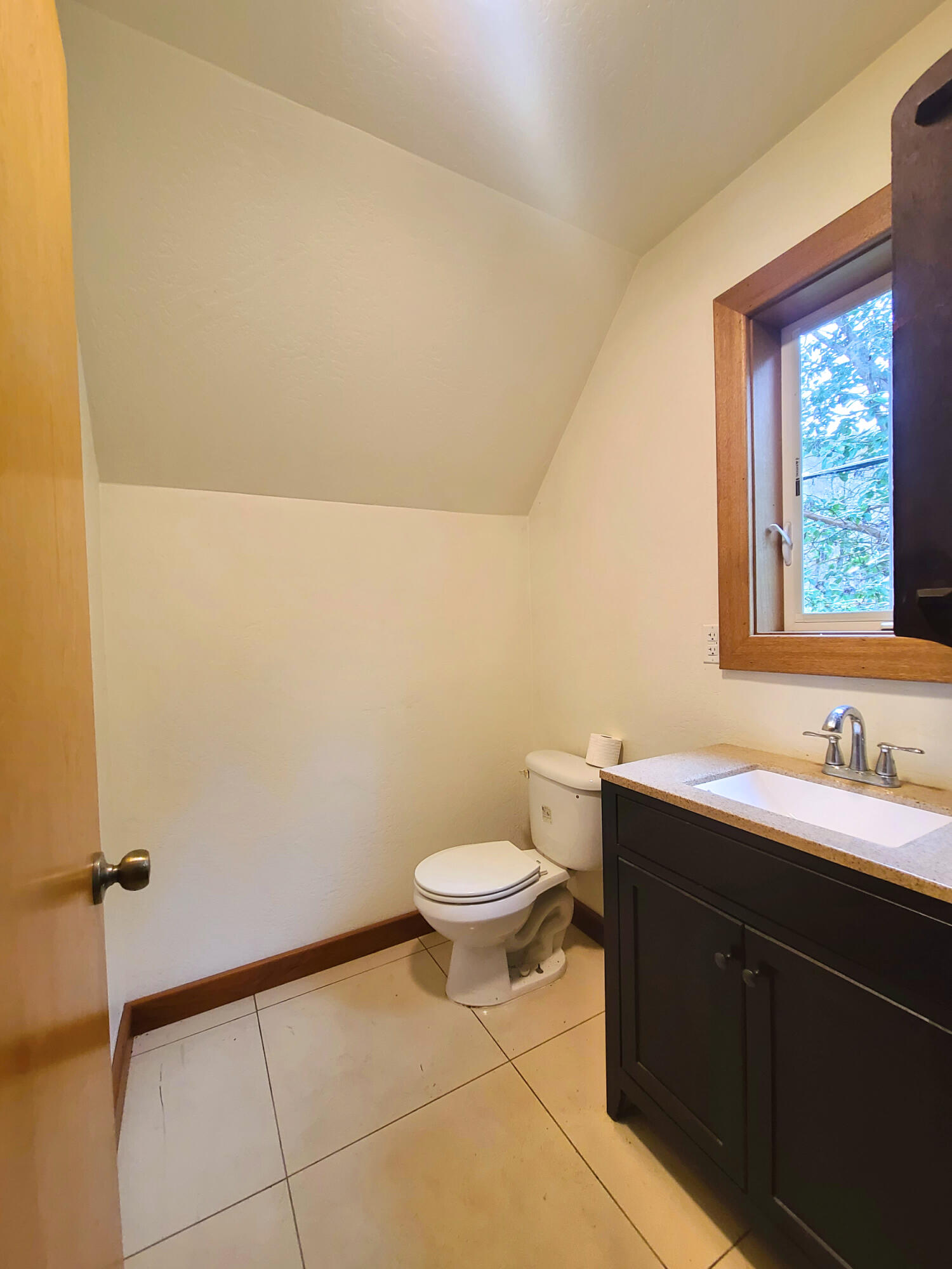 8026 Upper Applegate Road Jacksonville, OR 97530 - Photo 34 of 52 half bathin studio