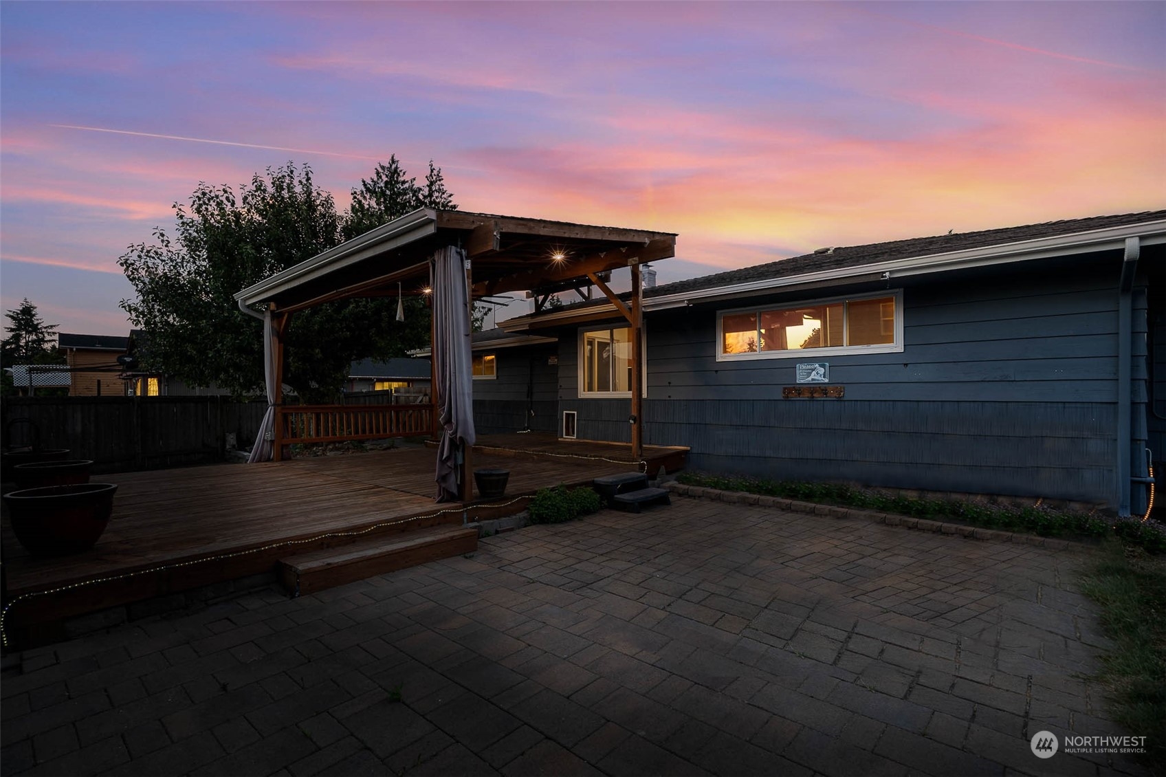 1709 Edmonds Avenue Northeast Renton, WA 98056 - Photo 24 of 31 a view of outdoor space
