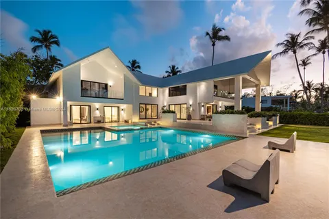 $4,700,000 | 0 7cw3 8f Las Terrenas, Dominican Republic, DR 32000