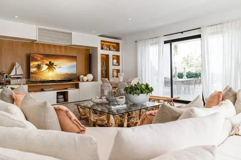 $4,700,000 | 0 7cw3 8f Las Terrenas, Dominican Republic, DR 32000