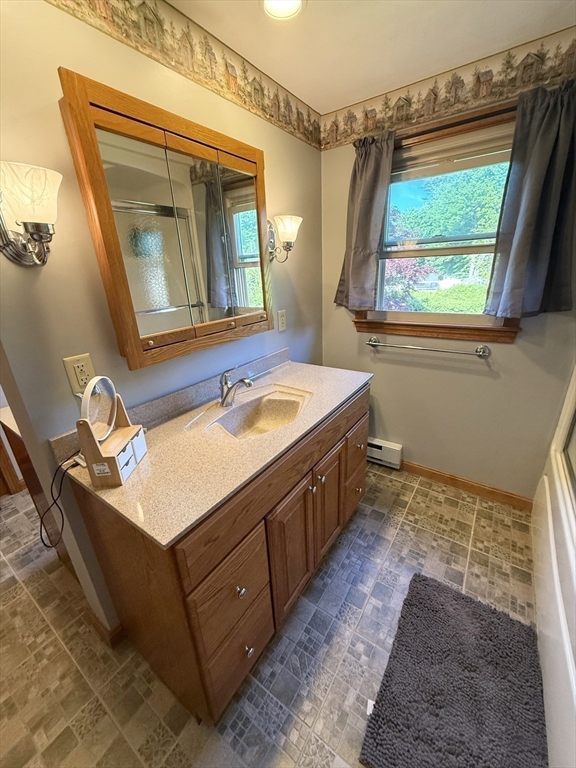 4 Mayfield Road Auburn, MA 01501 - Photo 27 of 34 Gallery Image 27