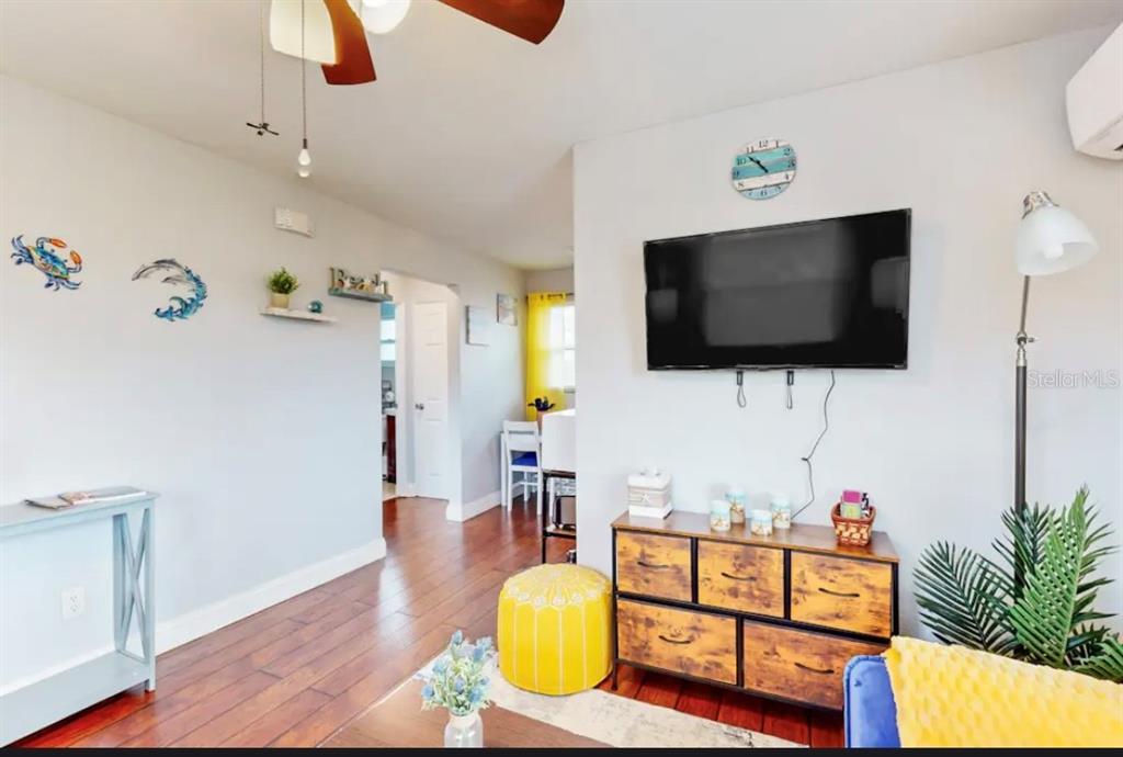 726 Stremma Road Largo, FL 33770 - Photo 5 of 17