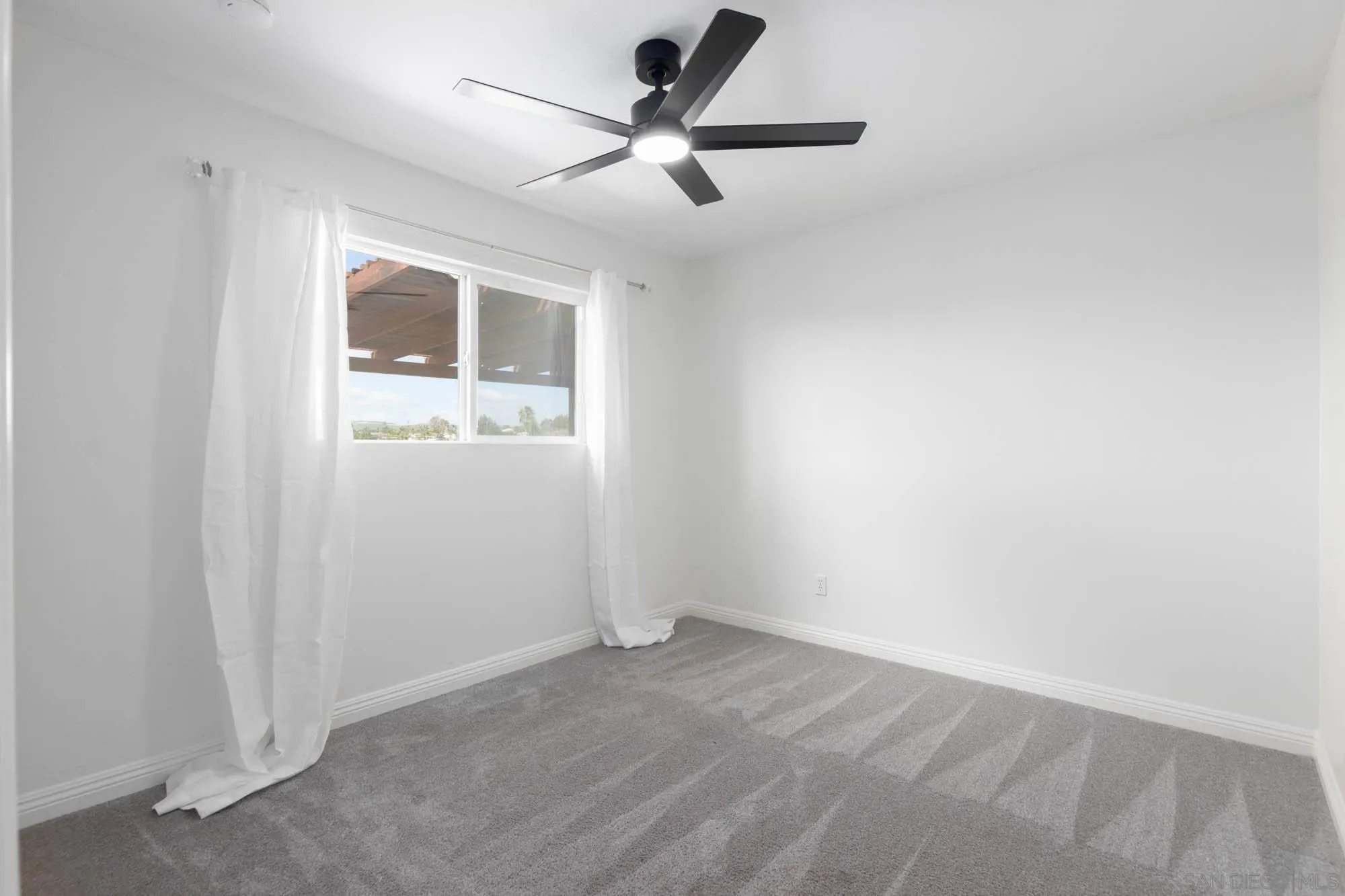 9722 Roe Drive Santee, CA 92071 - Photo 13 of 51 Gallery Image 13