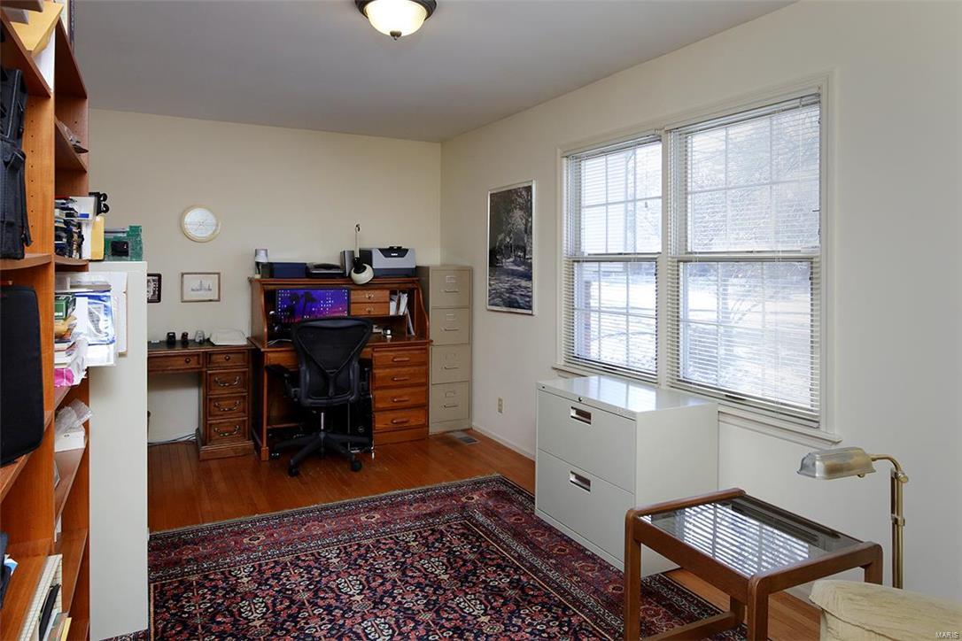 22 Dunleith Drive Ladue, MO 63124 - Photo 16 of 25