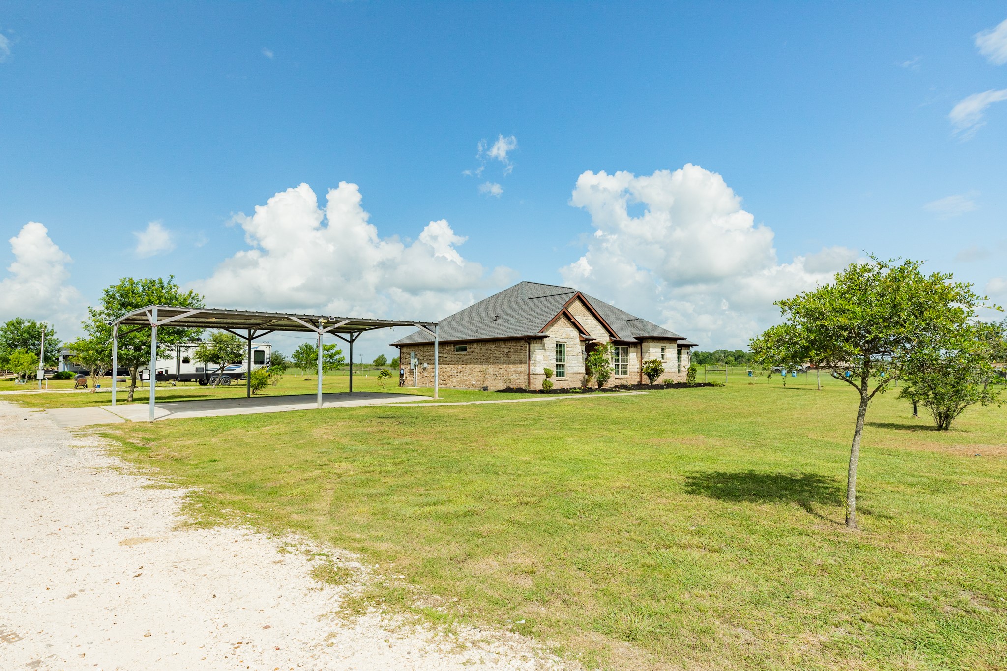2180 County Road 212 Angleton, TX 77515 - Photo 7 of 46