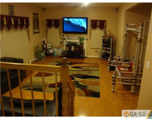 10 Clinton Avenue Edison, NJ 08820 - Photo 4 of 7 Gallery Image 4