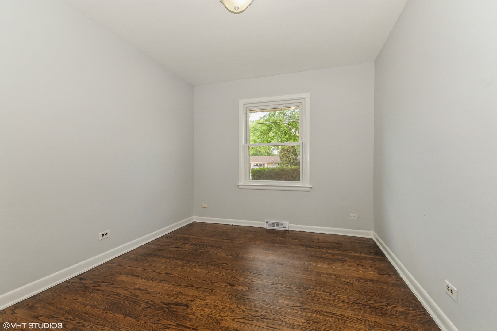 9007 Ridgeland Avenue Oak Lawn, IL 60453 - Photo 11 of 18