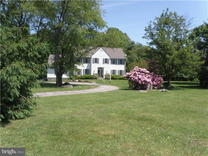 990 Font Road Glenmoore, PA 19343 - Photo 2 of 25 Exterior Front