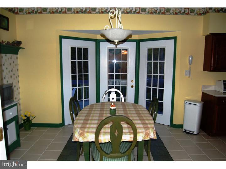 990 Font Road Glenmoore, PA 19343 - Photo 14 of 25 Breakfast Room