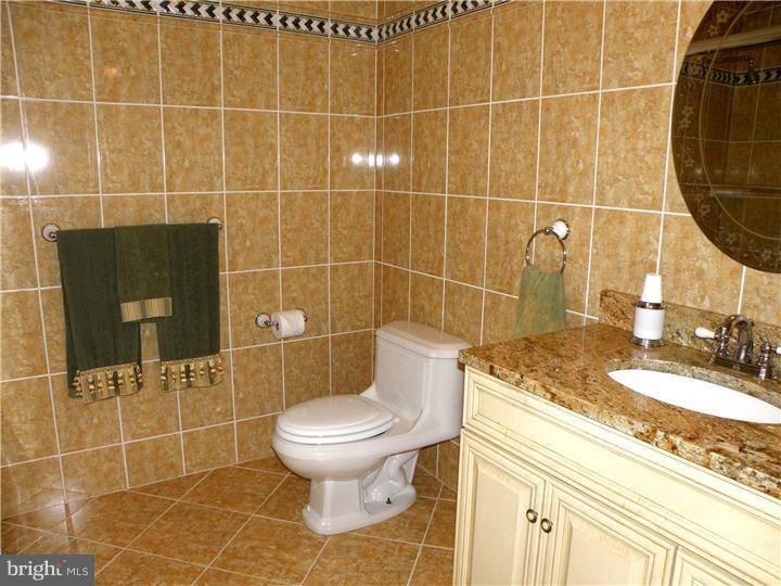 990 Font Road Glenmoore, PA 19343 - Photo 24 of 25 Bathroom