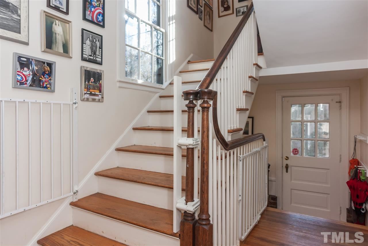 2241 The Circle Raleigh, NC 27608 - Photo 4 of 23